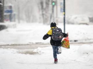 «Вынуждены по лютому морозу идти несколько километров» - Жители Усть-Каменогорска жалуются на общественный транспорт