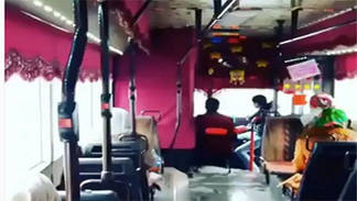 Новогодний автобус: по Шымкенту курсирует автобус со светомузыкой