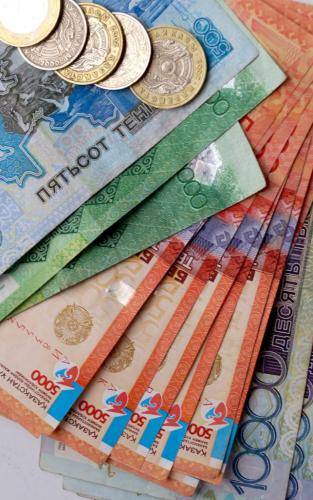 2,1 млн казахстанцев получили единовременную выплату «42 500 тенге»
