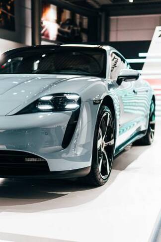В Казахстане стартовали продажи электрического спорткара от Porsche