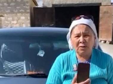 70-летняя пенсионерка работает таксистом в Мангистау
