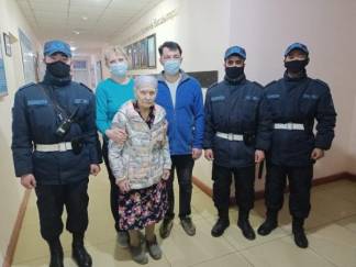 91-летнюю бабушку помогли найти гвардейцы в Шымкенте