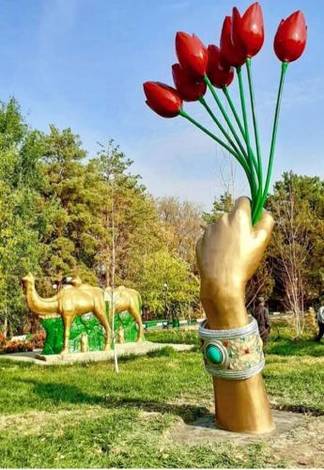 Инсталляция «Тюльпан – наследие Юга» установлена в Шымкентском дендропарке