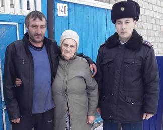 В Павлодарской области сельский участковый спас заблудившегося в камышах мужчину
