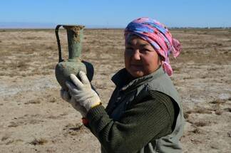 В Туркестанской области работает единственная женщина-археолог, изучающая историю Туркестана