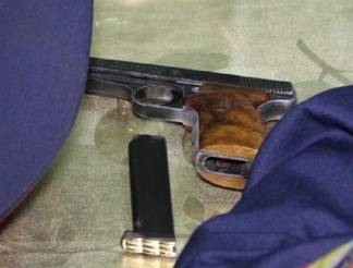 В одном из кафе Шымкента задержан мужчина с пистолетом