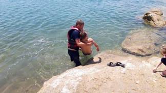 Спасатели Шардаринского поста спасли тонущего подростка