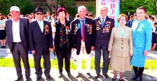 В Шымкенте открыли стелу с именами погибших на войне свинцевиков
