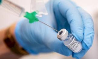 В Казахстан доставили 1 млн доз китайской вакцины