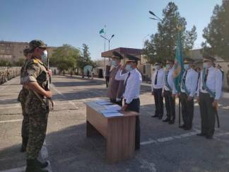 Воинской части 6506 в Шымкенте новобранцы приняли «воинскую присягу»