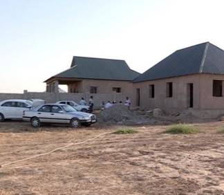 Жители поселка Шубарсу в Ордабасинском районе начали строить дом для малоимущих односельчан