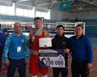 Туркестанские боксеры завоевали золотые медали на первенстве страны